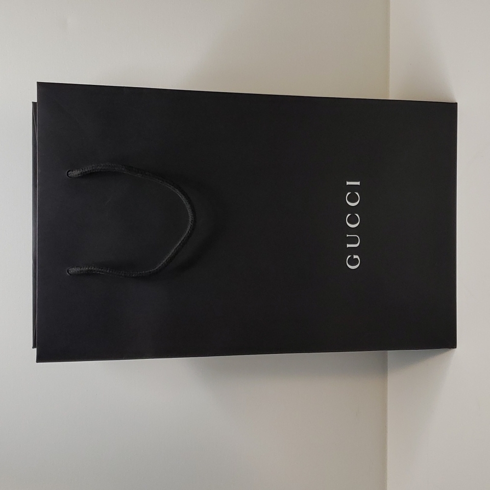 Gucci shopping bag 15" x 9"